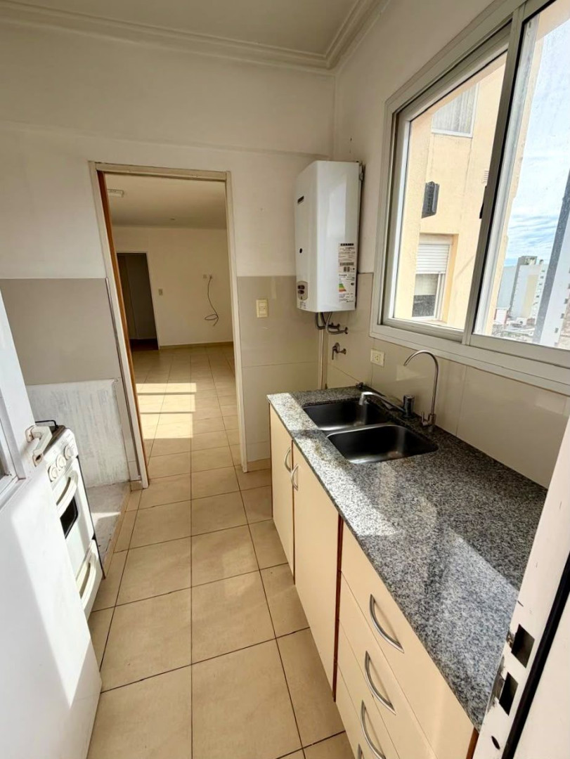 Departamento en Alquiler en Caronti 127, Centro, Bahía Blanca - Bahía Blanca Propiedades | SITIO OFICIAL l