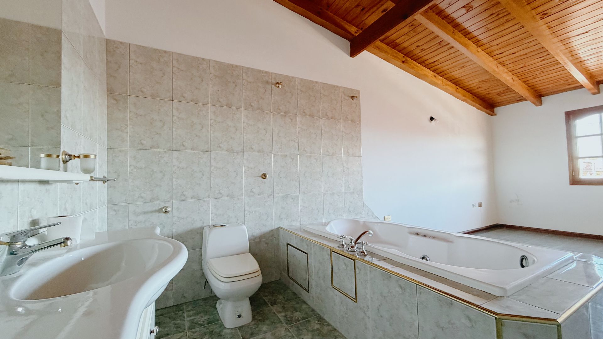 Casa en Venta en MONTEVIDEO 1080,  Bahía Blanca - Bahía Blanca Propiedades | SITIO OFICIAL l