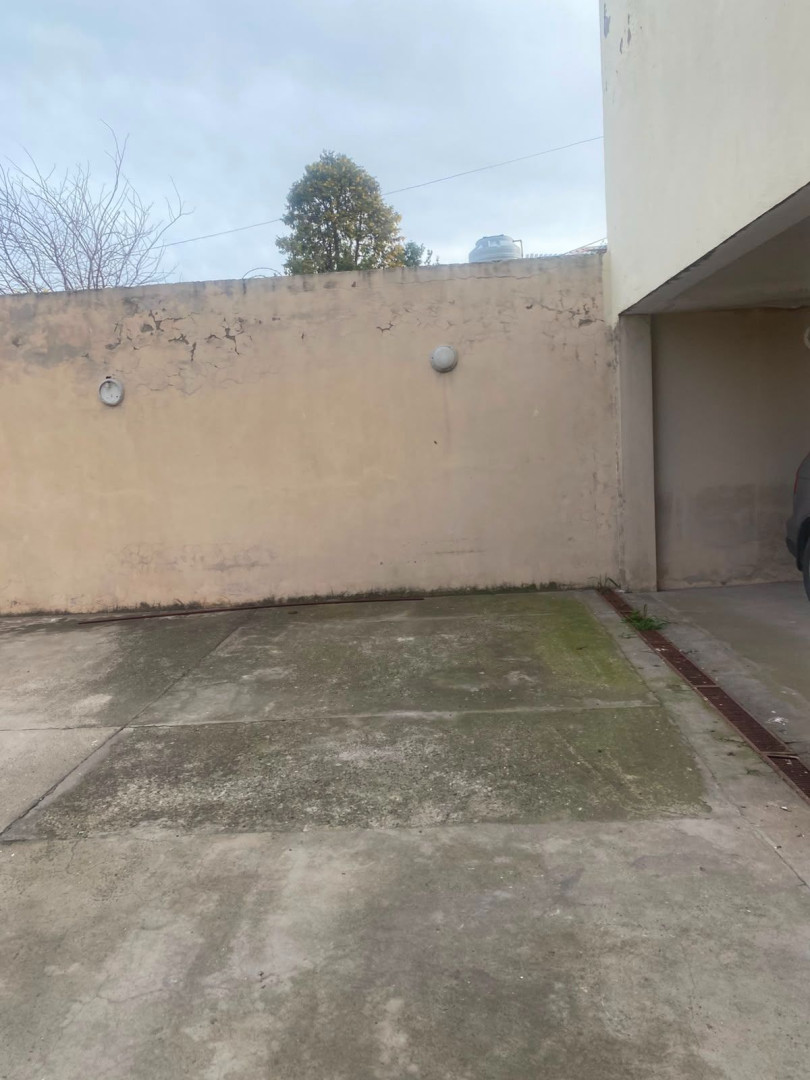 Cochera en Alquiler en Amundsen 673, Centro, Bahía Blanca - Bahía Blanca Propiedades | SITIO OFICIAL l
