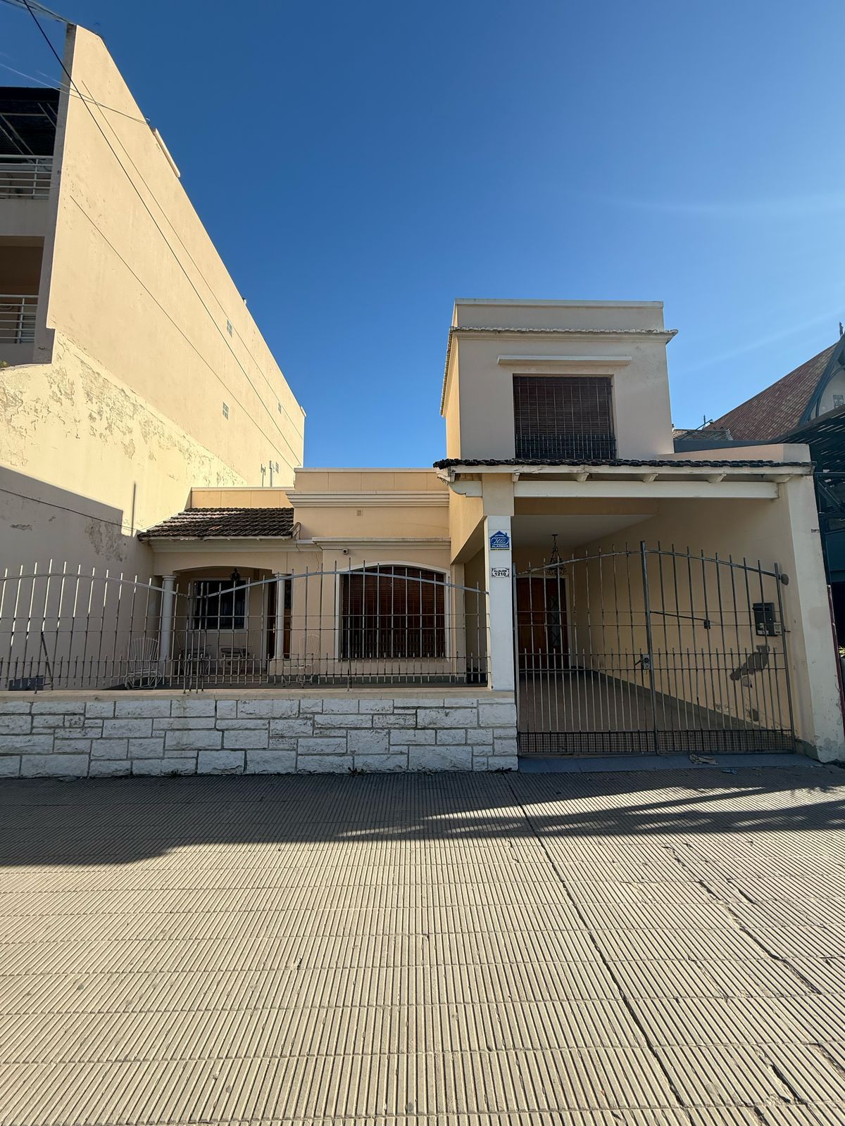 Casa en Venta en AV ALEM  N° 1.210, Universitario, Bahía Blanca - Bahía Blanca Propiedades | SITIO OFICIAL l