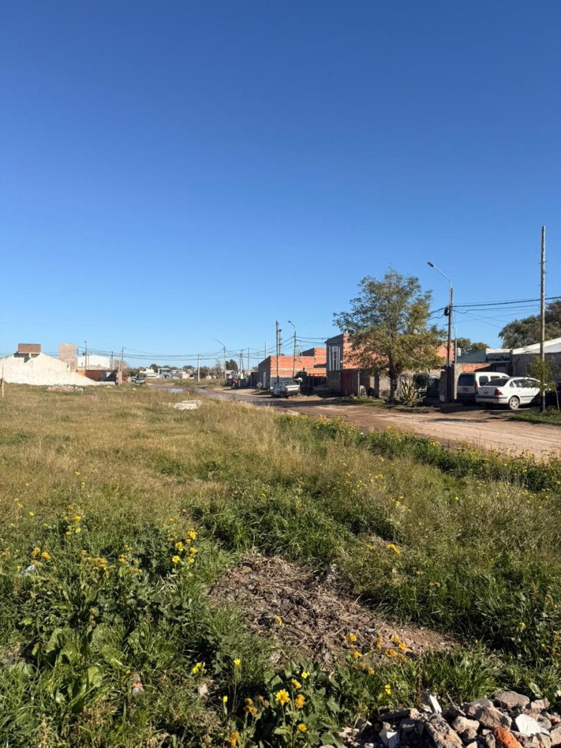 Terreno en Venta en Manzana De Las Luces Y Posta Rolando, Los Alamos, Bahía Blanca - Bahía Blanca Propiedades | SITIO OFICIAL l