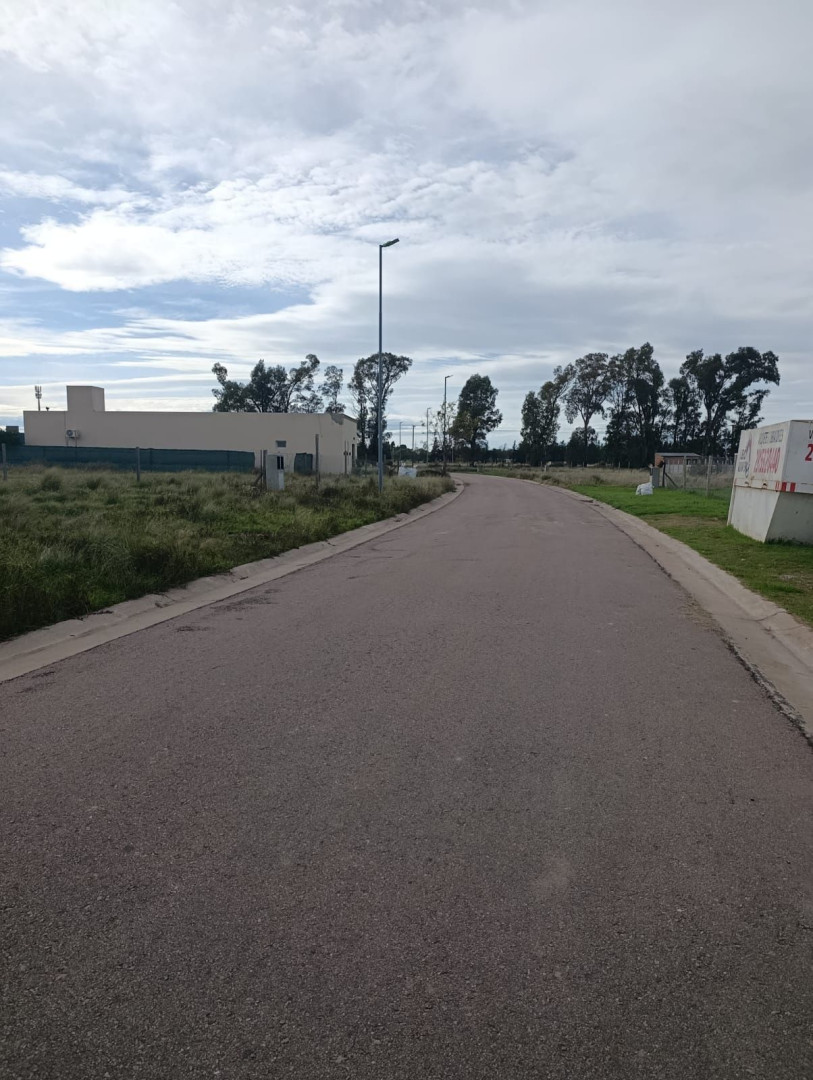 Terreno en Venta en Batitú Al 2500 Entre Milano Blanco Y Cambaceres, La Merced, Bahía Blanca - Bahía Blanca Propiedades | SITIO OFICIAL l