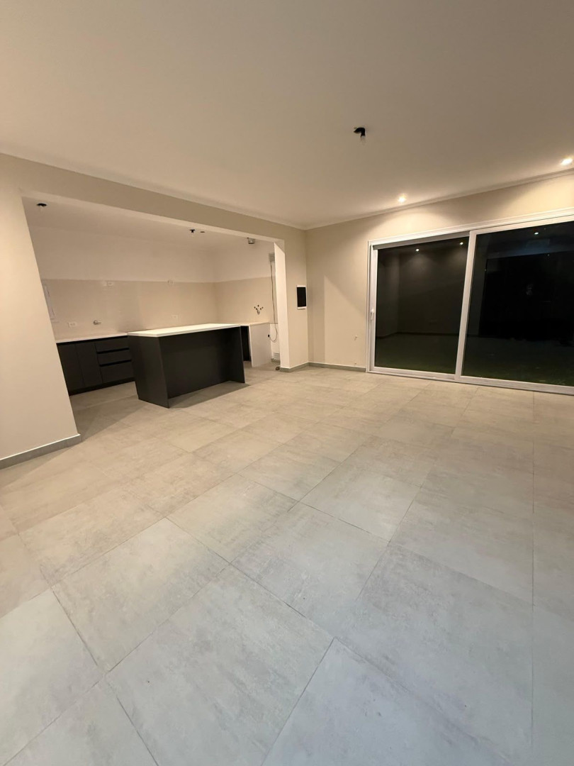 Casa en Venta en Charcas 5200, Las Acacias, Bahía Blanca - Bahía Blanca Propiedades | SITIO OFICIAL l