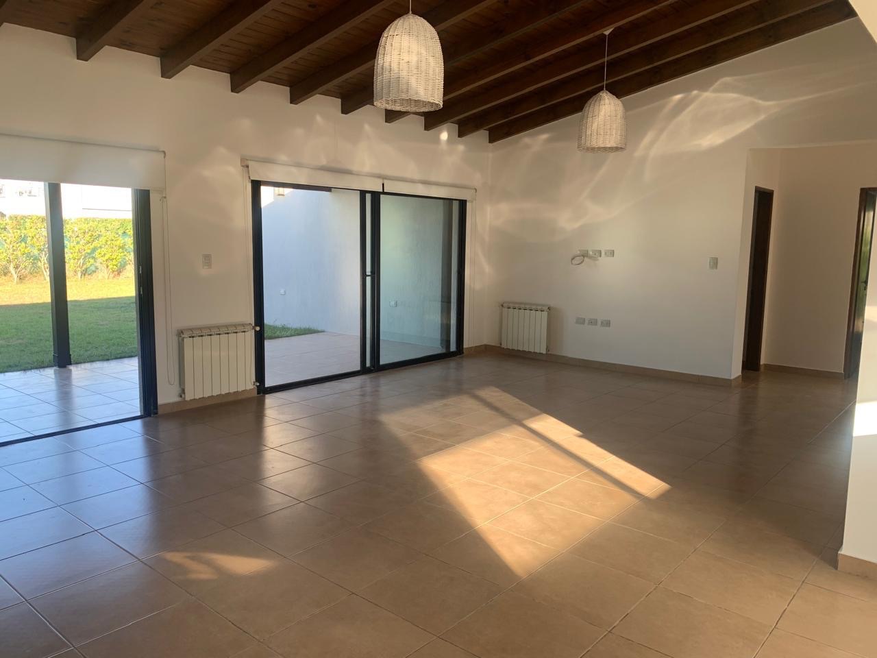 Casa en Alquiler  La Reserva, Bahía Blanca - Bahía Blanca Propiedades | SITIO OFICIAL l