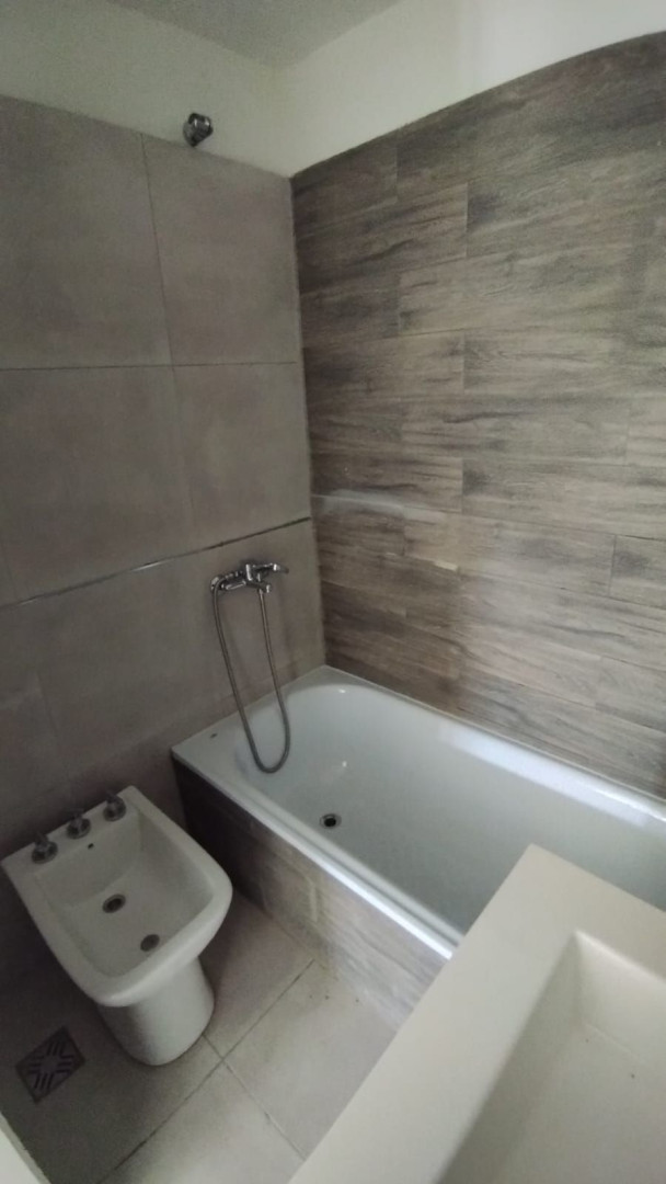Departamento en Alquiler en Guemes 837, Macrocentro, Bahía Blanca - Bahía Blanca Propiedades | SITIO OFICIAL l