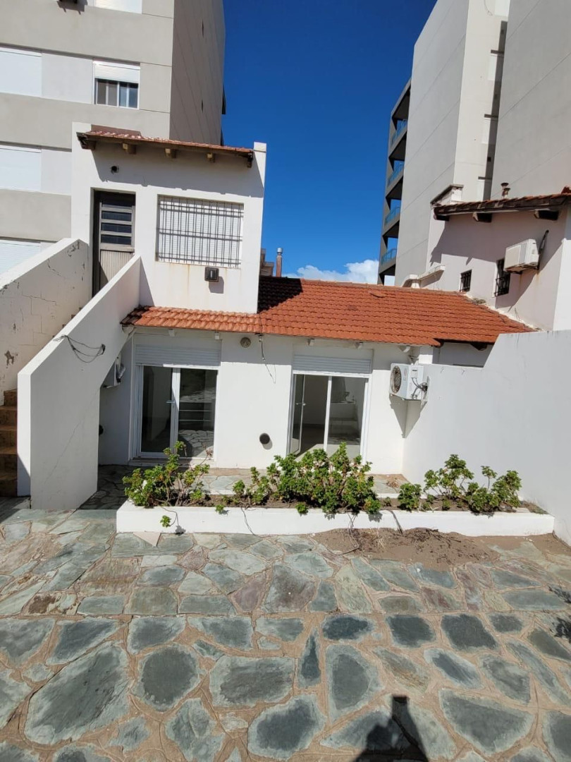 Casa en Venta en Avenida Peron 700,  Monte Hermoso - Bahía Blanca Propiedades | SITIO OFICIAL l