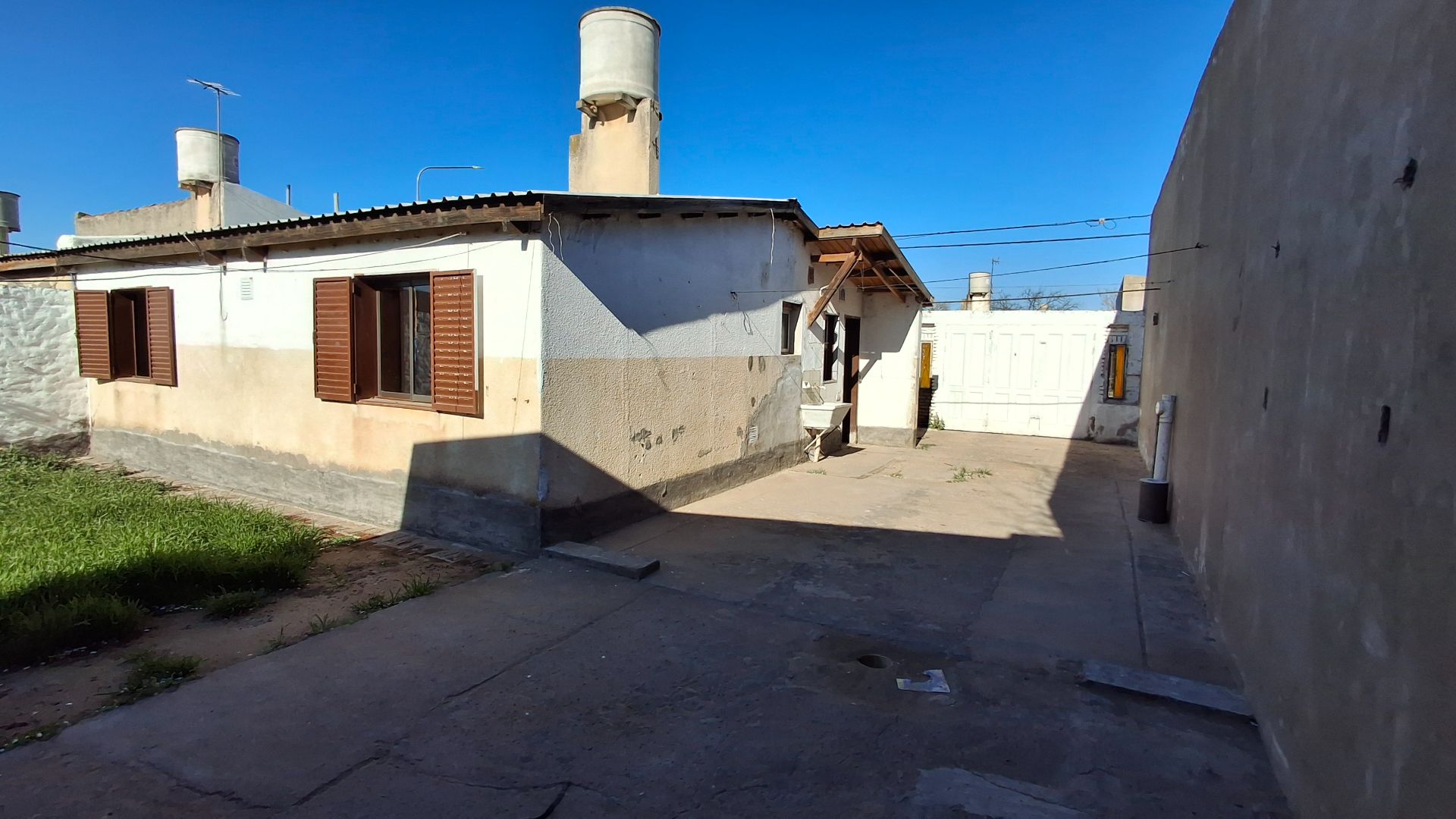 Casa en Venta en Pesquero Narwal 3638, 5 de Abril, Bahía Blanca - Bahía Blanca Propiedades | SITIO OFICIAL l