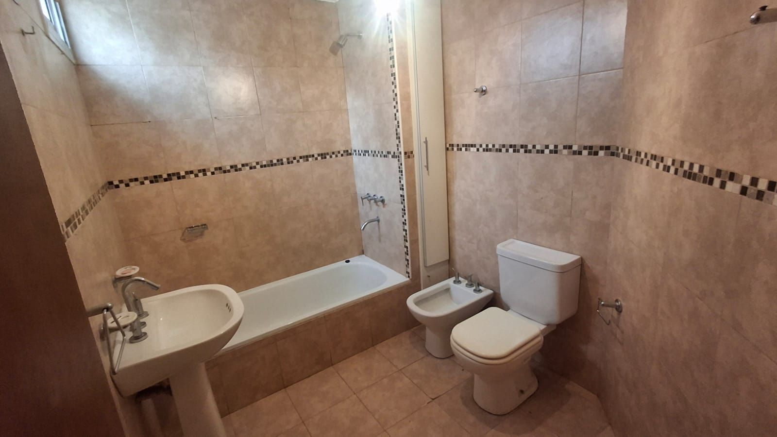 Duplex en Alquiler en Simon Bolivar 911, Los Alamos, Bahía Blanca - Bahía Blanca Propiedades | SITIO OFICIAL l