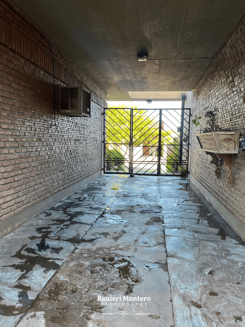 Casa en Venta en Remedios De Escalada 800,  Punta Alta - Bahía Blanca Propiedades | SITIO OFICIAL l