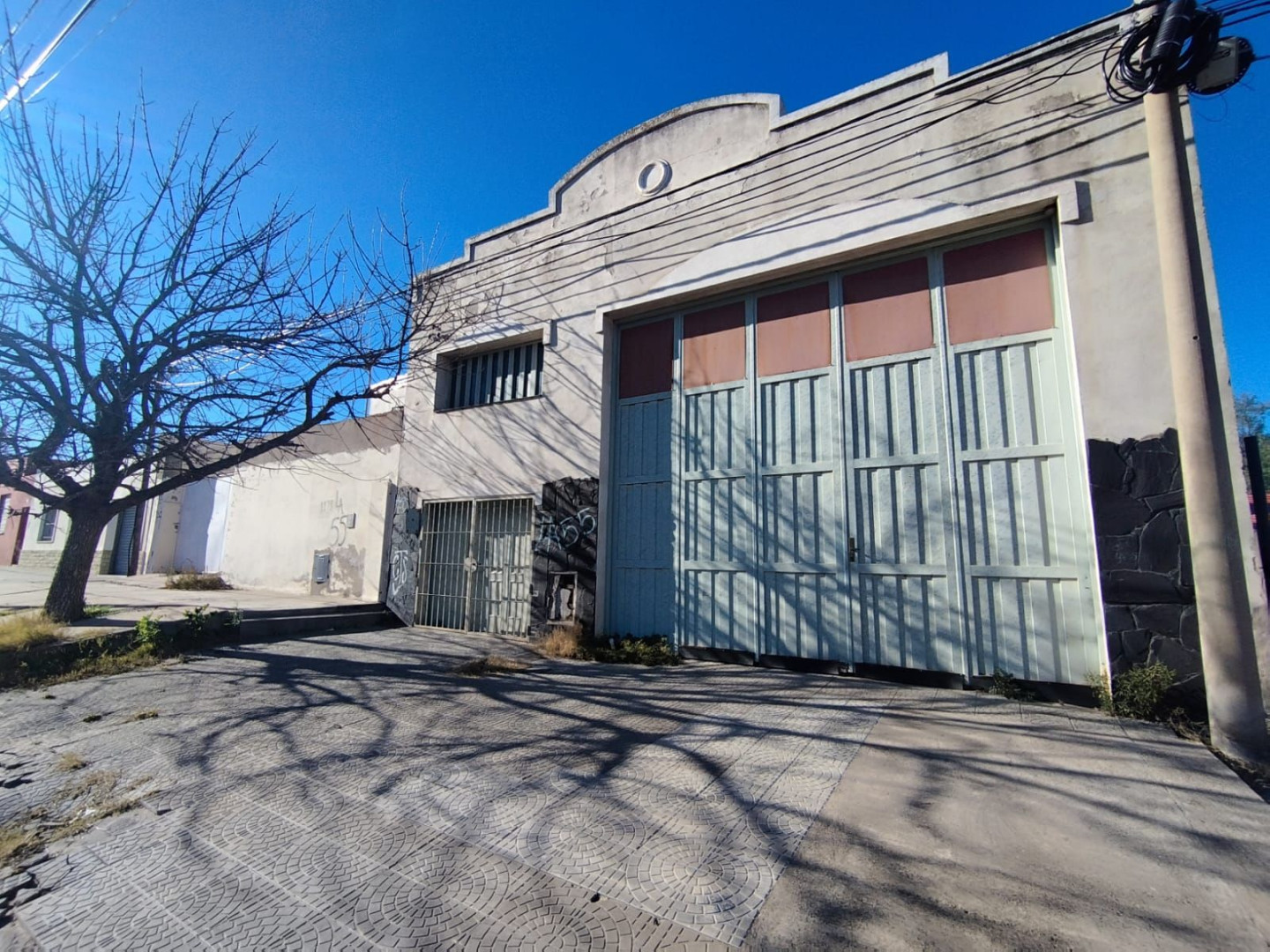 Deposito en Alquiler en Pasteur 1000, La Falda, Bahía Blanca - Bahía Blanca Propiedades | SITIO OFICIAL l
