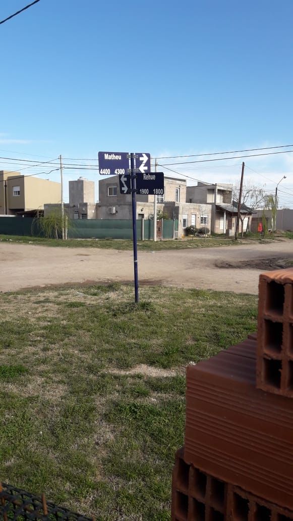 Casa en Venta en MATHEU Y REHUE, Nueva Espora, Bahía Blanca - Bahía Blanca Propiedades | SITIO OFICIAL l