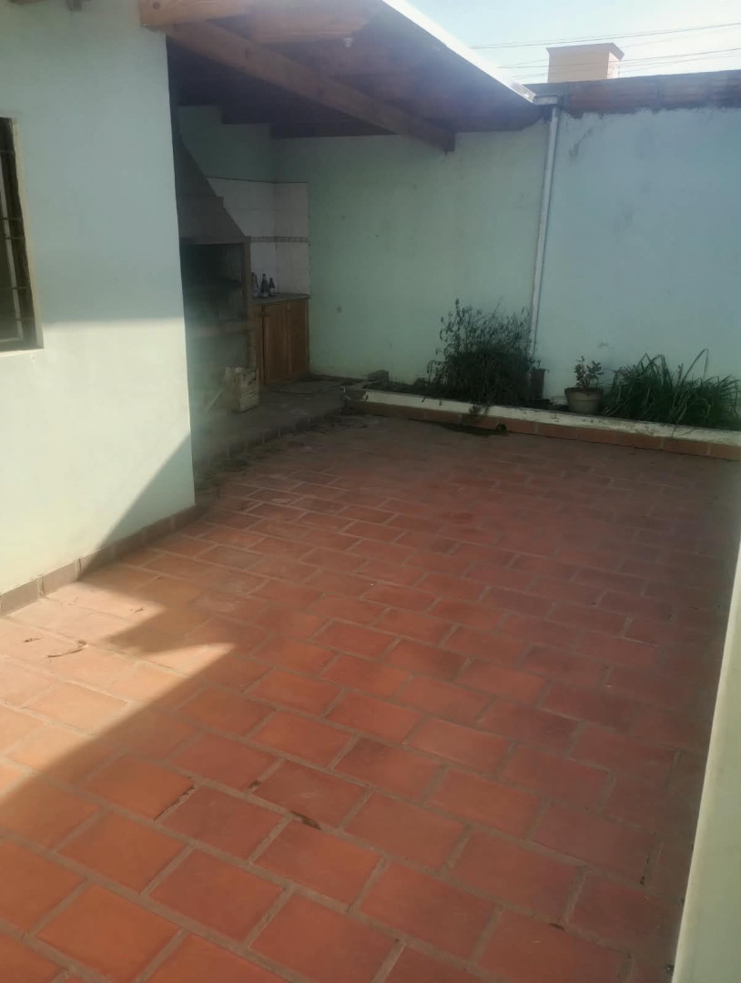 Casa en Venta en Inglaterra 413, Pacifico, Bahía Blanca - Bahía Blanca Propiedades | SITIO OFICIAL l