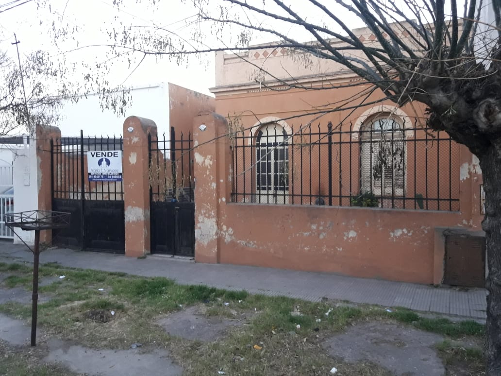 Casa en Venta en Italia 1200, Pedro Pico, Bahía Blanca - Bahía Blanca Propiedades | SITIO OFICIAL l