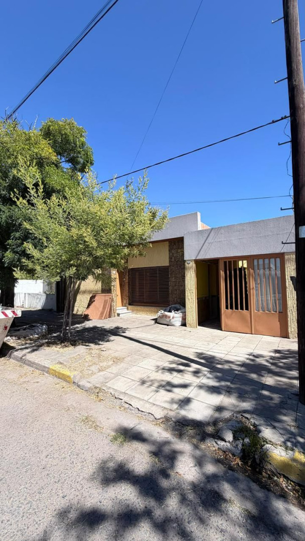 Casa en Venta en VIAMONTE 1284, Pacifico, Bahía Blanca - Bahía Blanca Propiedades | SITIO OFICIAL l