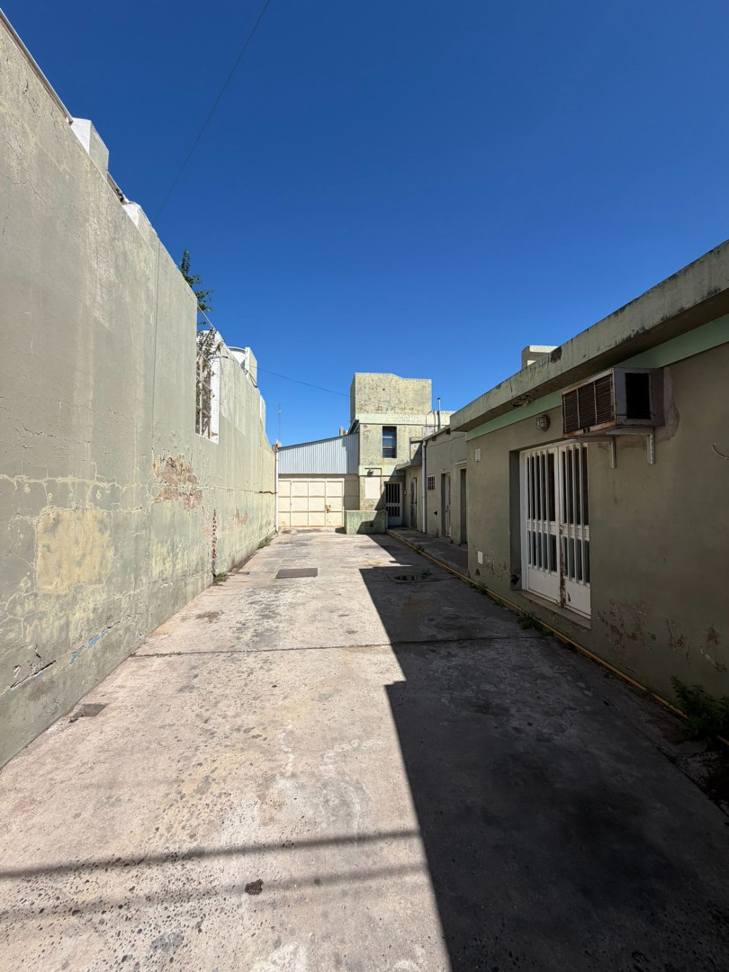 Galpón en Alquiler en Bolivia 350,  Bahía Blanca - Bahía Blanca Propiedades | SITIO OFICIAL l