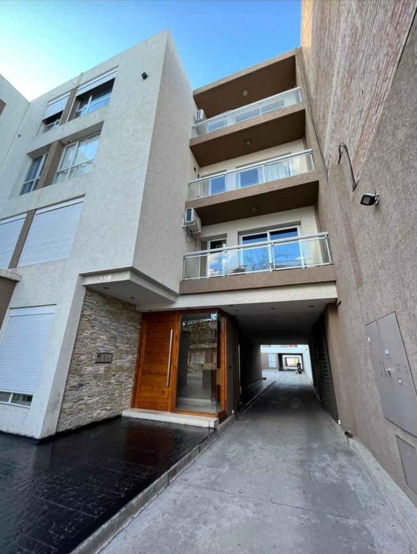 Cochera en Alquiler en Corrientes 338, Centro, Bahía Blanca - Bahía Blanca Propiedades | SITIO OFICIAL l