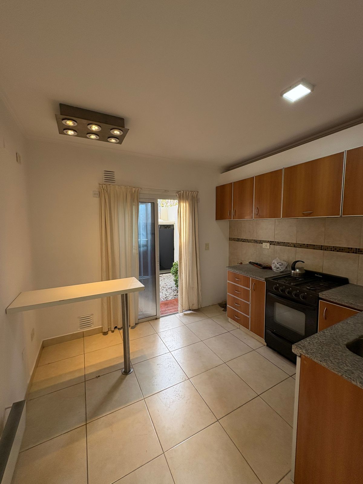 Duplex en Alquiler en Alvear 2334, Villa Floresta, Bahía Blanca - Bahía Blanca Propiedades | SITIO OFICIAL l