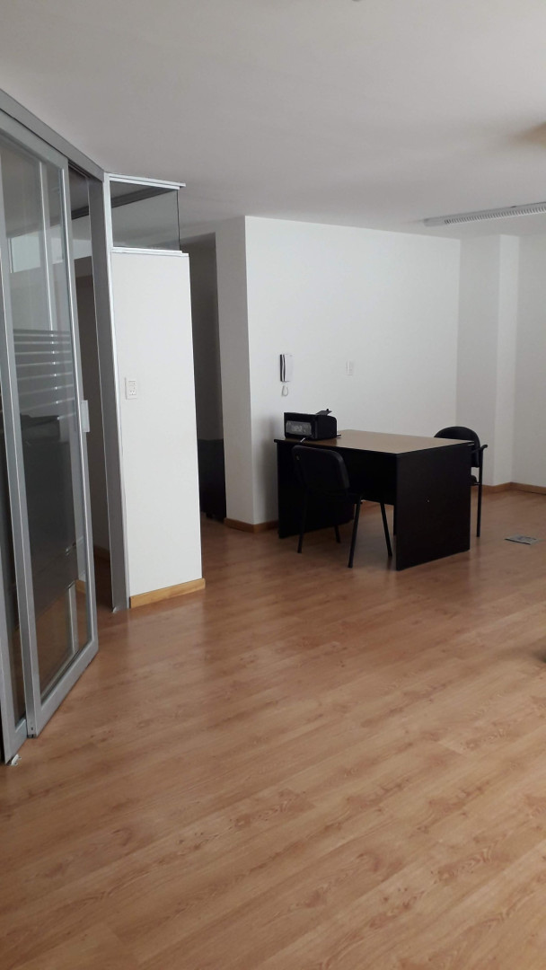 Oficina en Alquiler en Alsina 35, Centro, Bahía Blanca - Bahía Blanca Propiedades | SITIO OFICIAL l