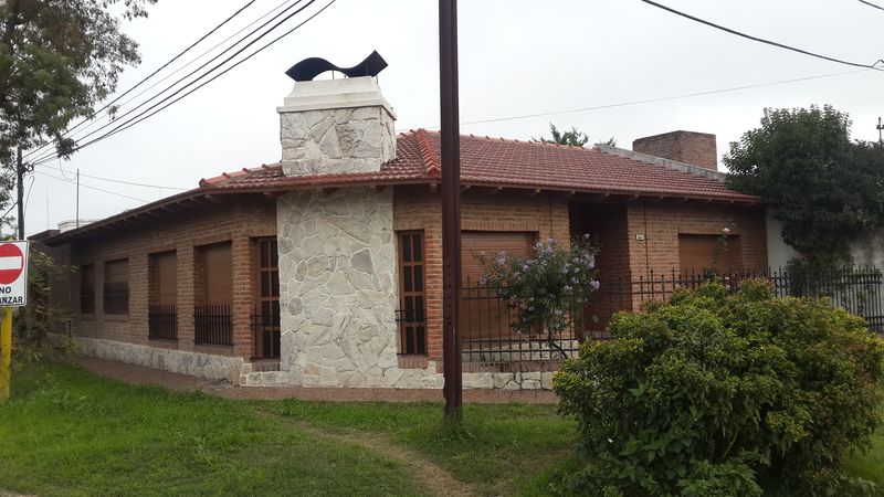 Casa en Venta en Santa Fe 1297, Macrocentro, Bahía Blanca - Bahía Blanca Propiedades | SITIO OFICIAL l