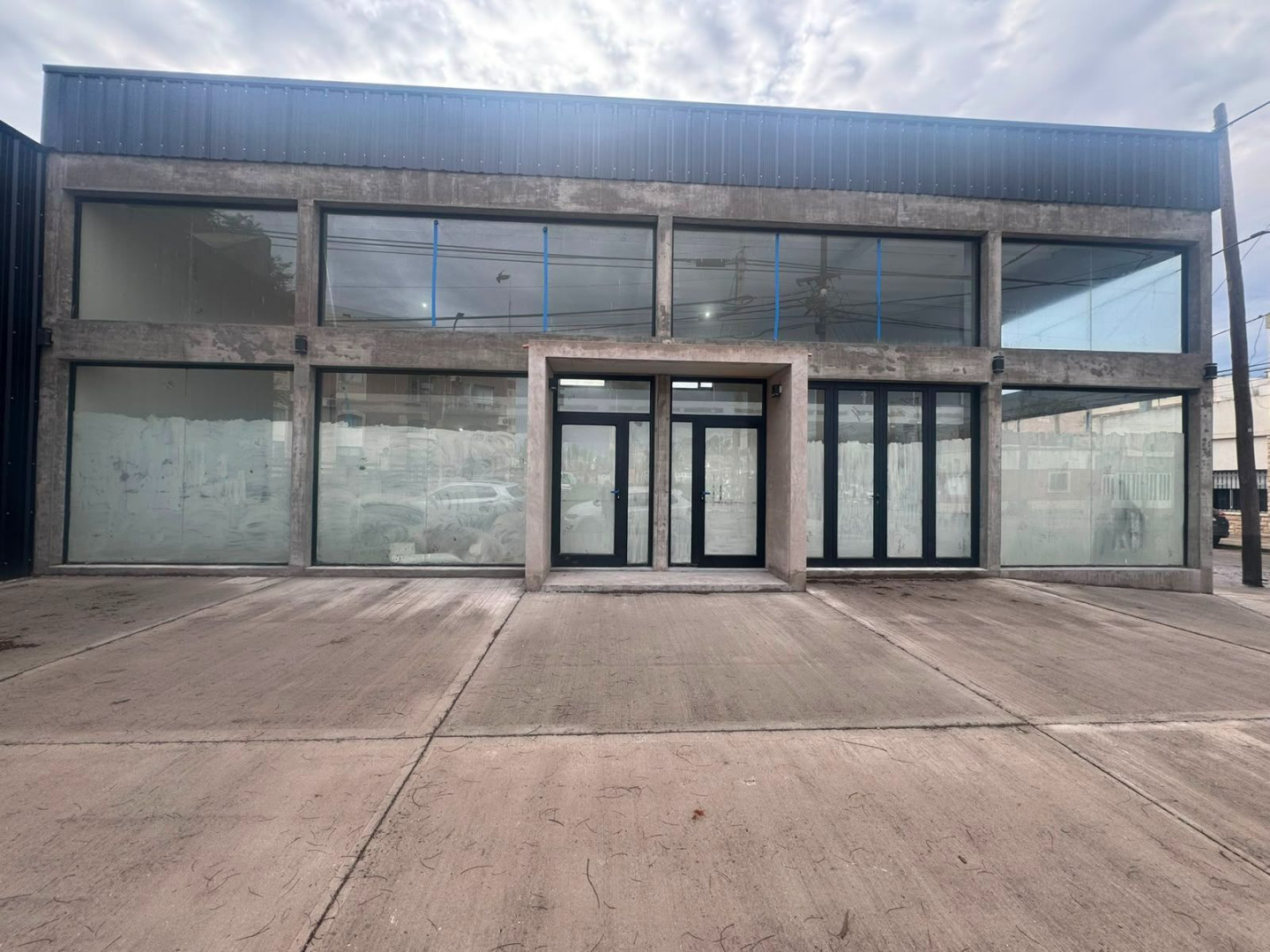 Local en Alquiler en Darwin Y Corrientes, Macrocentro, Bahía Blanca - Bahía Blanca Propiedades | SITIO OFICIAL l