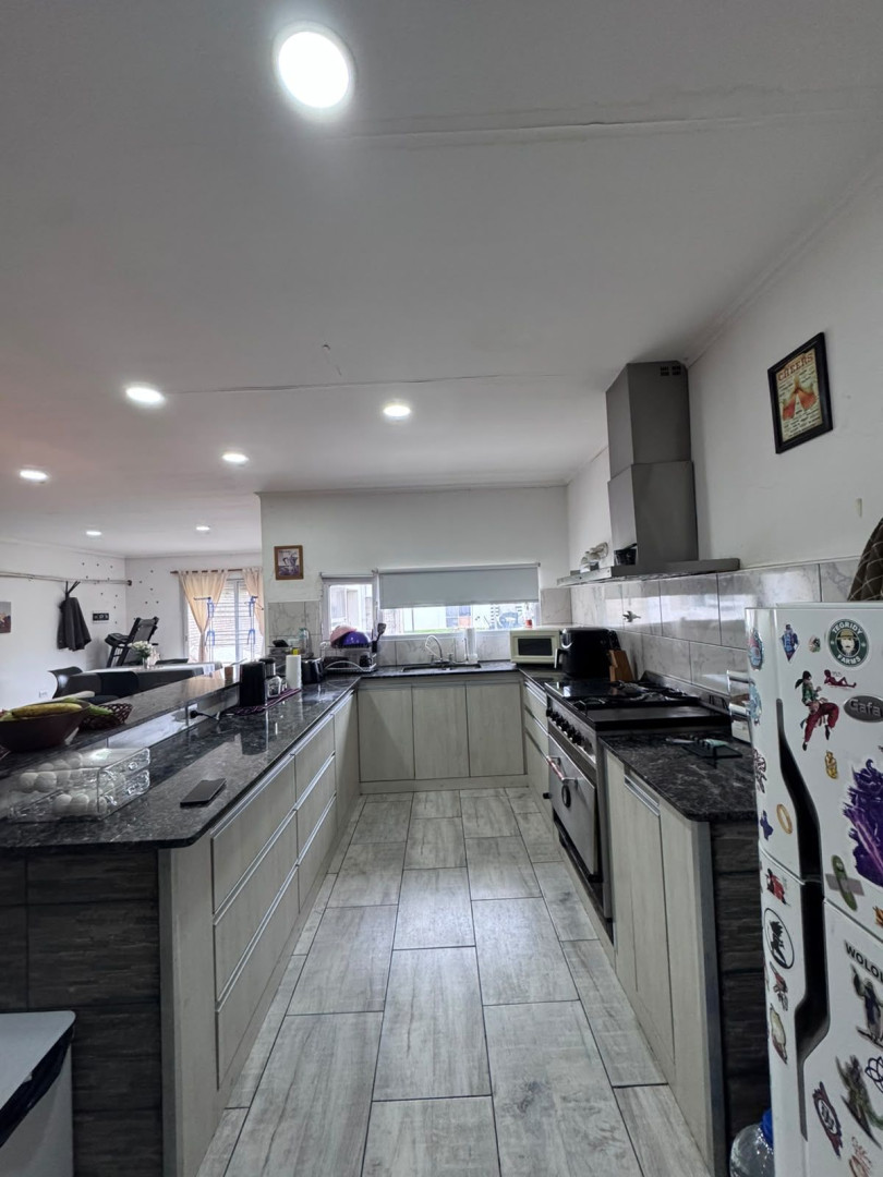 Casa + Departamento en Venta en Avenente 154, 5 de Abril, Bahía Blanca - Bahía Blanca Propiedades | SITIO OFICIAL l