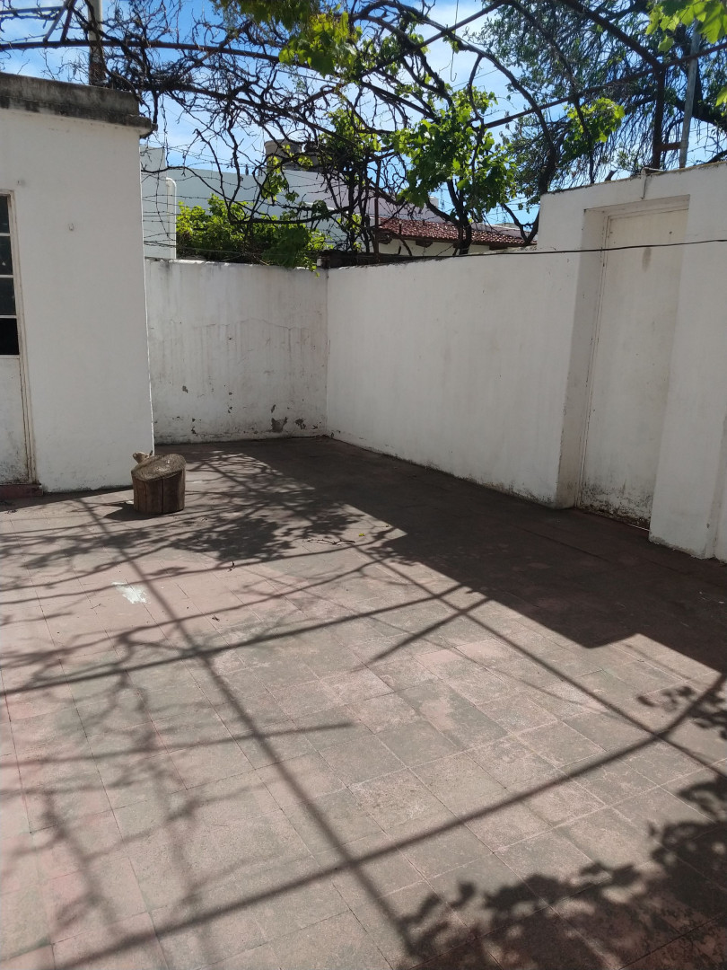 Casa en Alquiler en Montevideo 700, Pedro Pico, Bahía Blanca - Bahía Blanca Propiedades | SITIO OFICIAL l