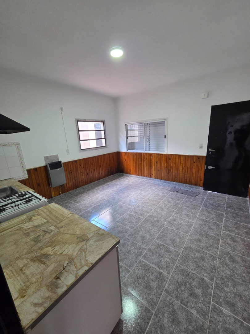 Casa en Alquiler en Godoy Cruz 22, Villa Mitre, Bahía Blanca - Bahía Blanca Propiedades | SITIO OFICIAL l