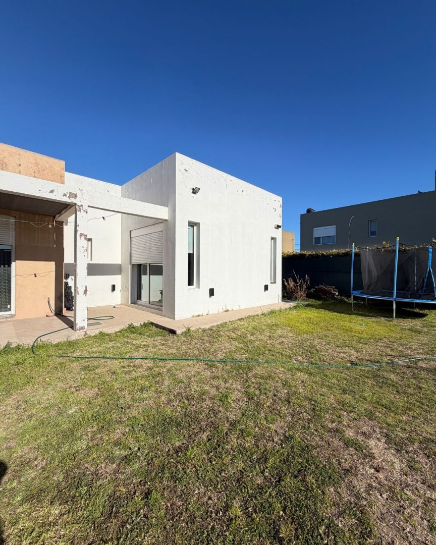 Casa en Venta en Adán Quiroga 2879, Las Cañitas I, Bahía Blanca - Bahía Blanca Propiedades | SITIO OFICIAL l