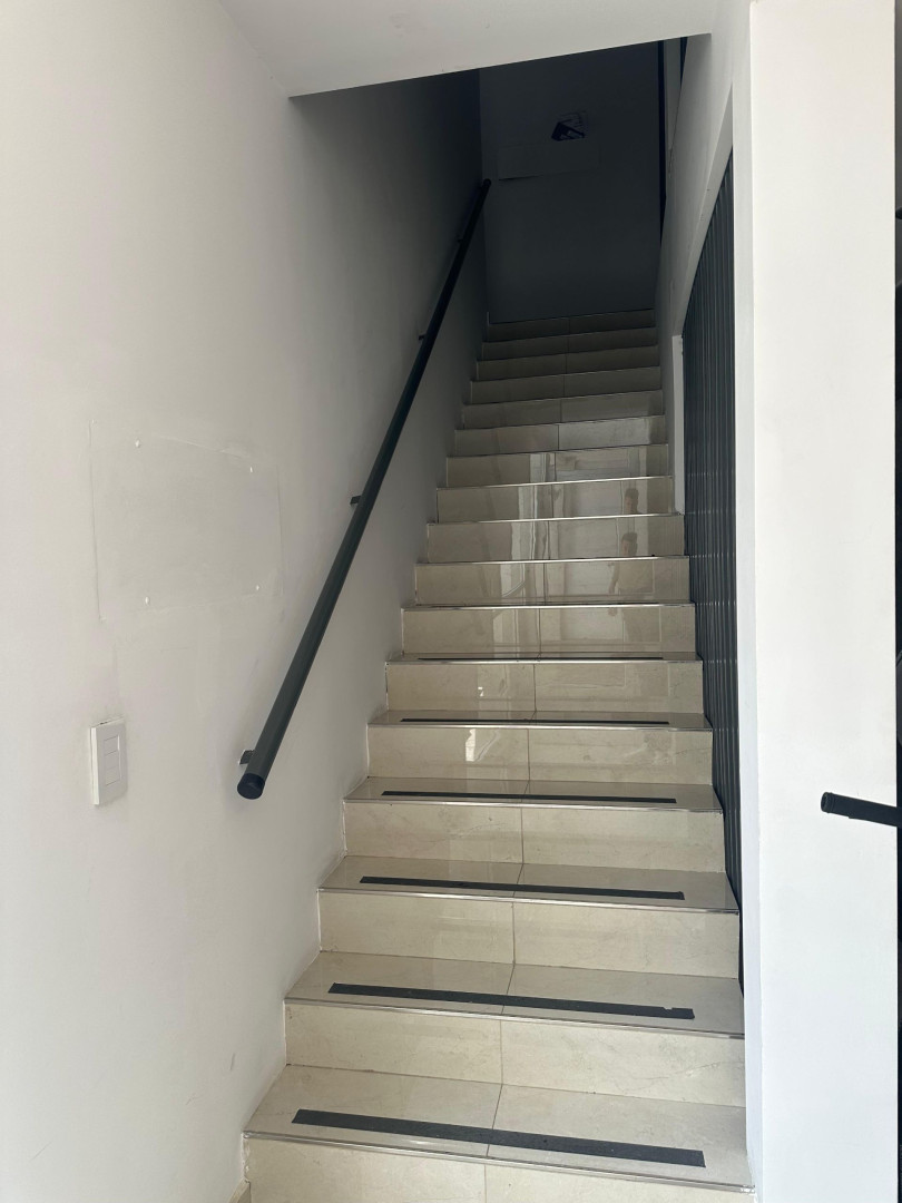 Departamento en Alquiler en Rojas 200, La Falda, Bahía Blanca - Bahía Blanca Propiedades | SITIO OFICIAL l