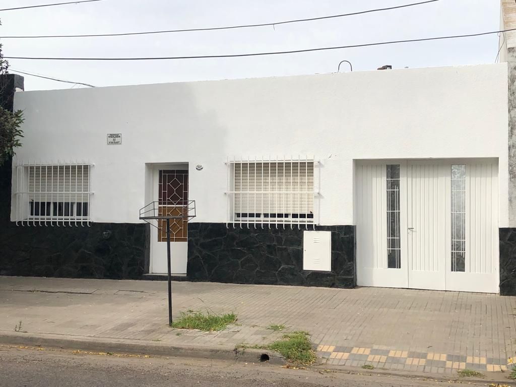Casa en Alquiler en Castelli 1410, Pacifico, Bahía Blanca - Bahía Blanca Propiedades | SITIO OFICIAL l