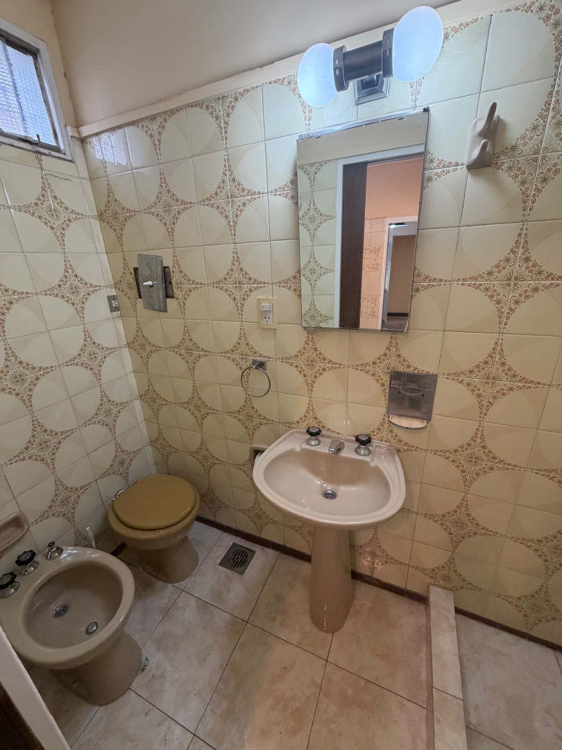 Casa en Alquiler en Caseros Y Remedios De Escalada , Villa Mitre, Bahía Blanca - Bahía Blanca Propiedades | SITIO OFICIAL l