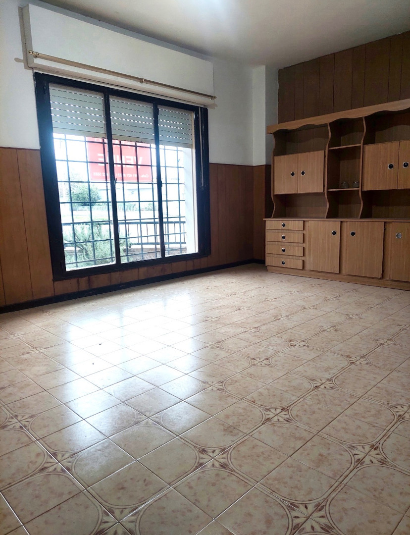 Casa en Venta en Castelli Al 2100, Sevilla, Bahía Blanca - Bahía Blanca Propiedades | SITIO OFICIAL l