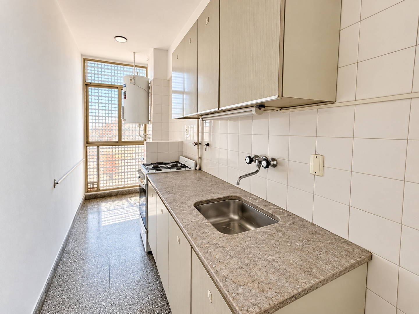 Departamento en Alquiler en Avenida Alem 612, Macrocentro, Bahía Blanca - Bahía Blanca Propiedades | SITIO OFICIAL l
