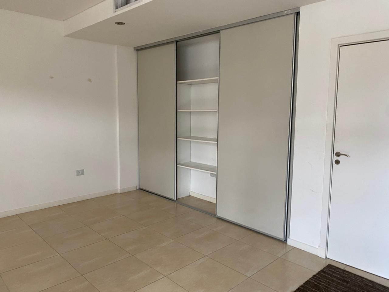 Oficina en Venta en Avenida Del Puerto 215 Nordelta, Nordelta, Tigre - Bahía Blanca Propiedades | SITIO OFICIAL l