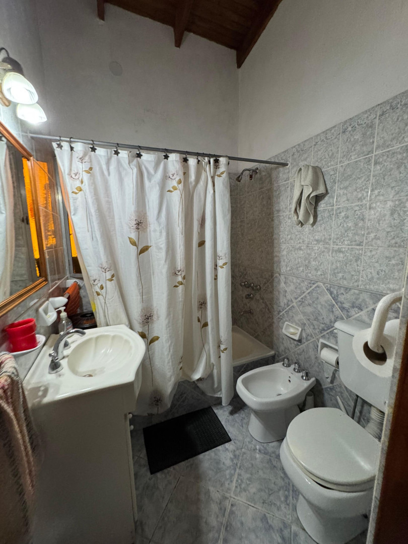 Casa + Departamento en Venta en Chascomus 724,  Monte Hermoso - Bahía Blanca Propiedades | SITIO OFICIAL l