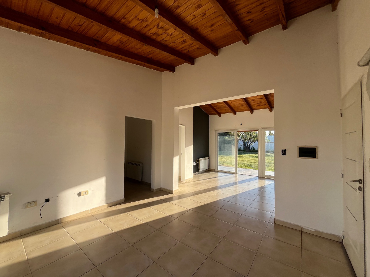 Casa en Alquiler en Lote 22, Pago Chico, Bahía Blanca - Bahía Blanca Propiedades | SITIO OFICIAL l