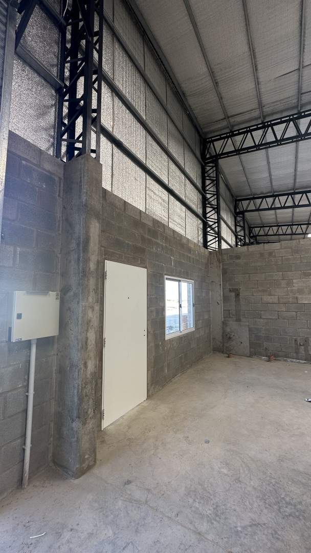 Galpón en Alquiler en 13 De Junio 3918,  Bahía Blanca - Bahía Blanca Propiedades | SITIO OFICIAL l