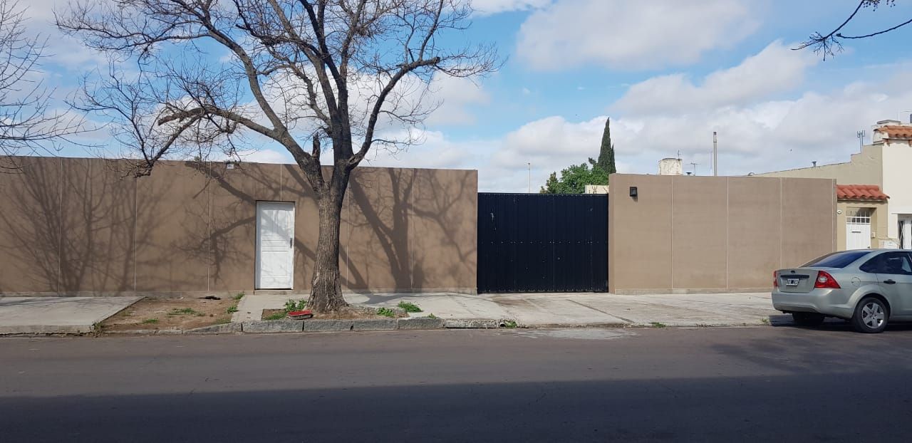 Cochera en Alquiler en España 834, Macrocentro, Bahía Blanca - Bahía Blanca Propiedades | SITIO OFICIAL l