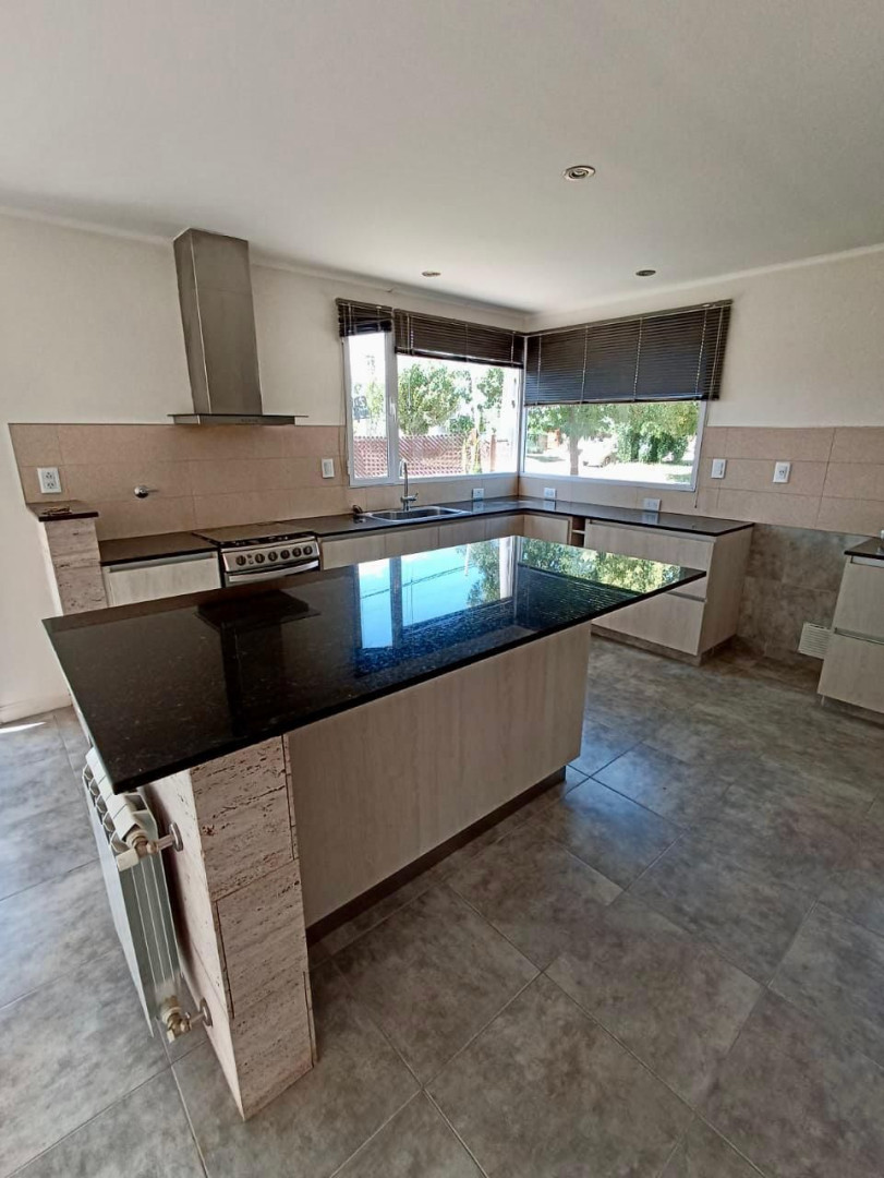 Casa en Venta en Misioneros Y Tupac Amaru, Las Cañitas I, Bahía Blanca - Bahía Blanca Propiedades | SITIO OFICIAL l