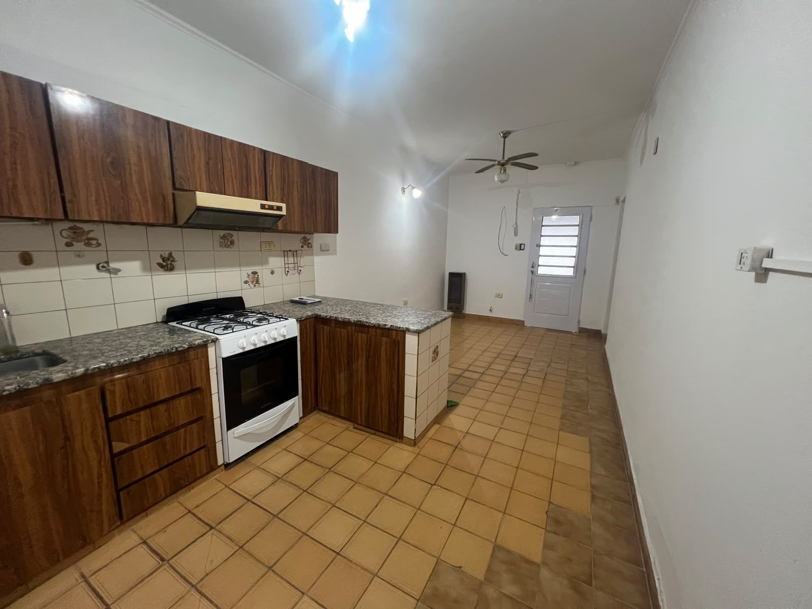 Casa en Alquiler en Falcon 435, San Martin, Bahía Blanca - Bahía Blanca Propiedades | SITIO OFICIAL l