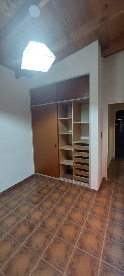 Casa en Alquiler en Nicolas Perez 13, Los Almendros, Bahía Blanca - Bahía Blanca Propiedades | SITIO OFICIAL l