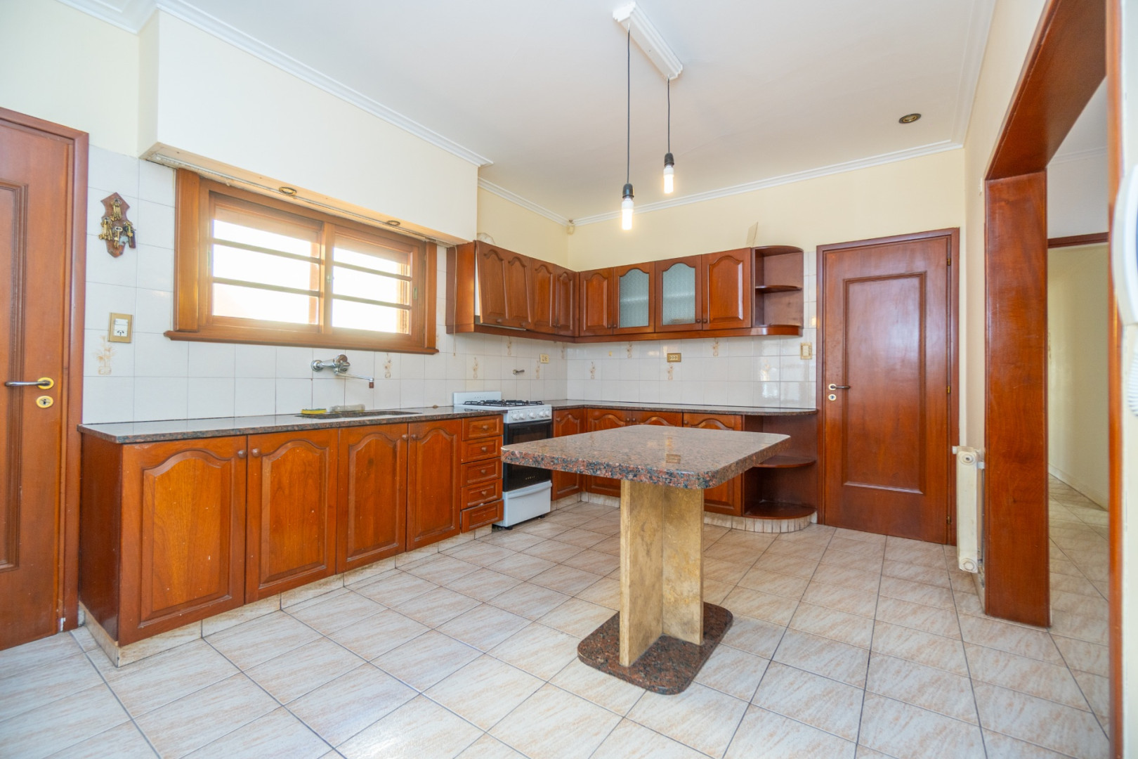 Casa en Venta en Almafuerte 936,  Bahía Blanca - Bahía Blanca Propiedades | SITIO OFICIAL l