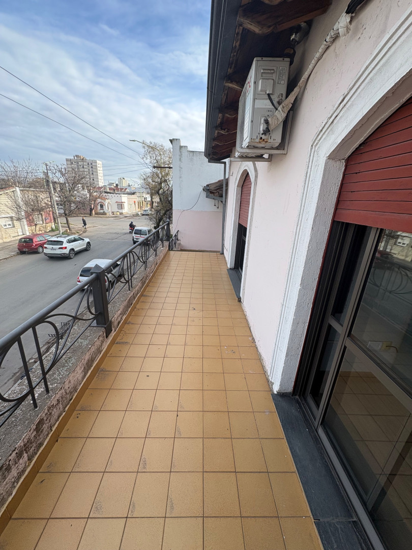Casa en Venta en Thompson 626, Pedro Pico, Bahía Blanca - Bahía Blanca Propiedades | SITIO OFICIAL l