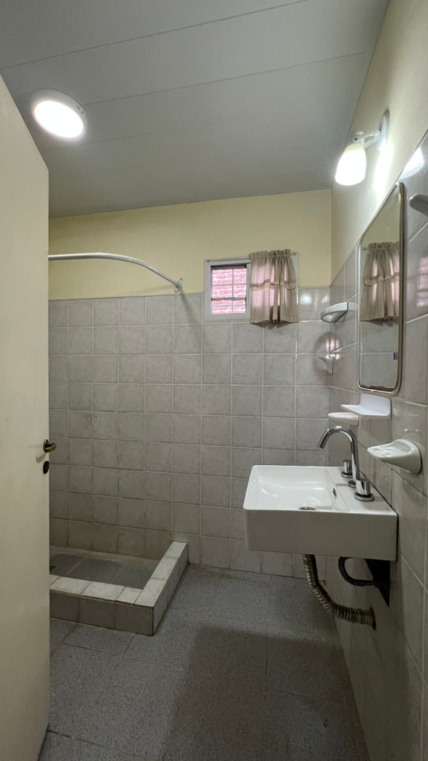 Casa en Venta en Yapeyu 1000, La Falda, Bahía Blanca - Bahía Blanca Propiedades | SITIO OFICIAL l