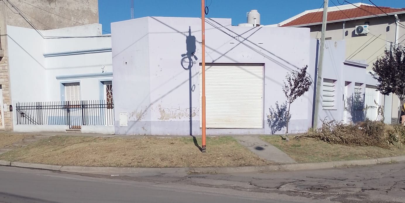 Casa + Departamento en Venta en Pedro Pico Y Paunero, Villa Ressia, Bahía Blanca - Bahía Blanca Propiedades | SITIO OFICIAL l
