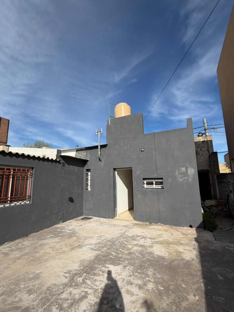 Casa en Venta en Canada 162, Universitario, Bahía Blanca - Bahía Blanca Propiedades | SITIO OFICIAL l