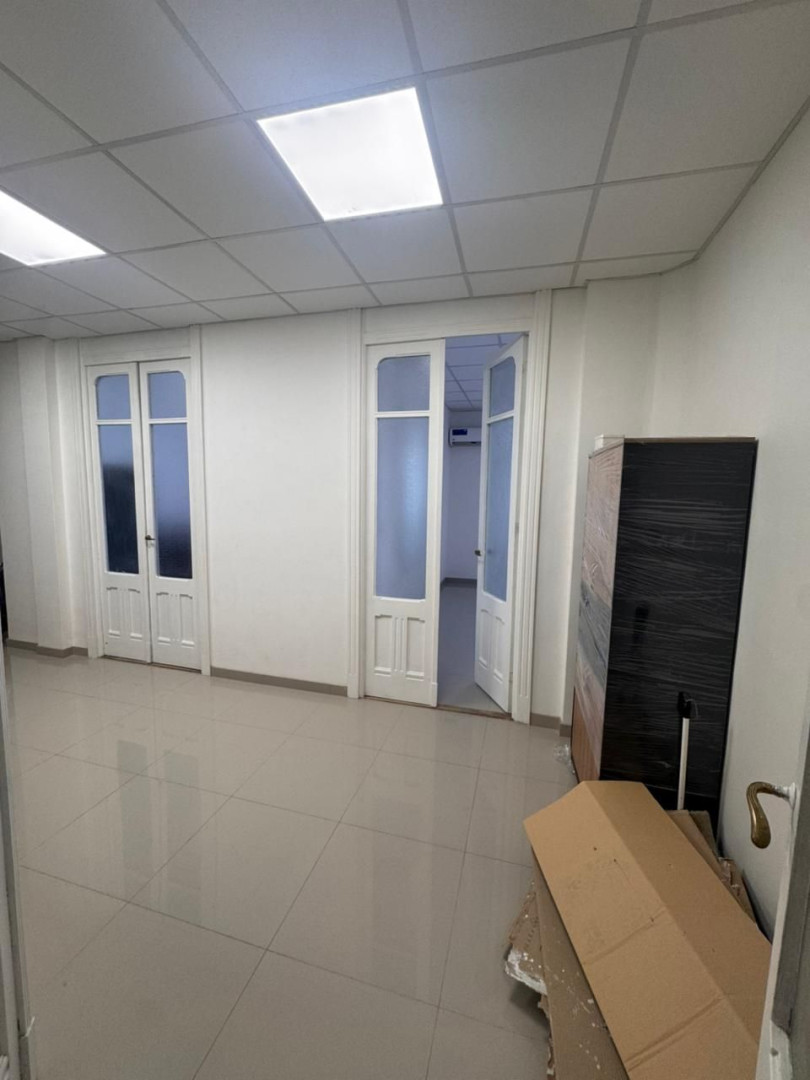 Oficina en Alquiler en San Martin 28, Centro, Bahía Blanca - Bahía Blanca Propiedades | SITIO OFICIAL l