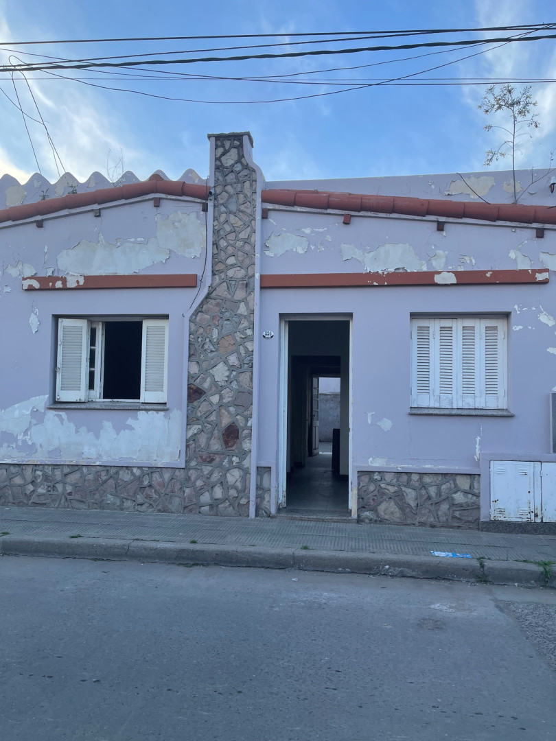 Casa en Venta en Azara 550,  Bahía Blanca - Bahía Blanca Propiedades | SITIO OFICIAL l