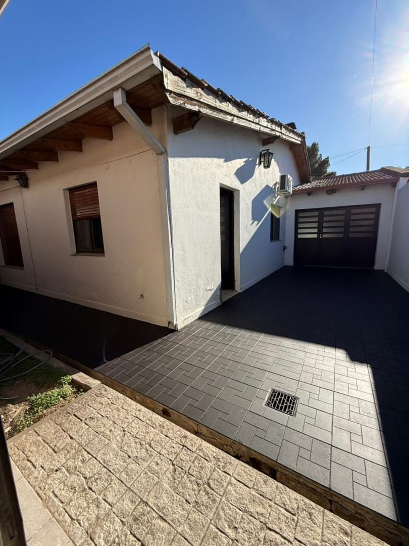 Casa en Venta en AVENIDA LA PLATA, Universitario, Bahía Blanca - Bahía Blanca Propiedades | SITIO OFICIAL l