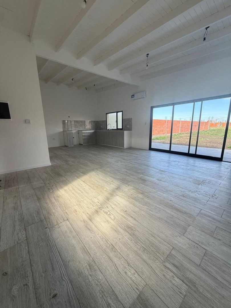 Casa en Venta en  P. De Rogatis 2141, Nova Terra, Bahía Blanca - Bahía Blanca Propiedades | SITIO OFICIAL l